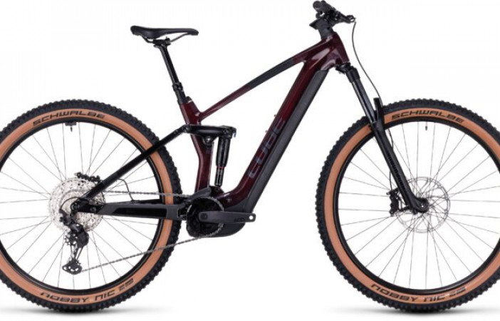 CUBE STERO HYBRID HPC RACE 750